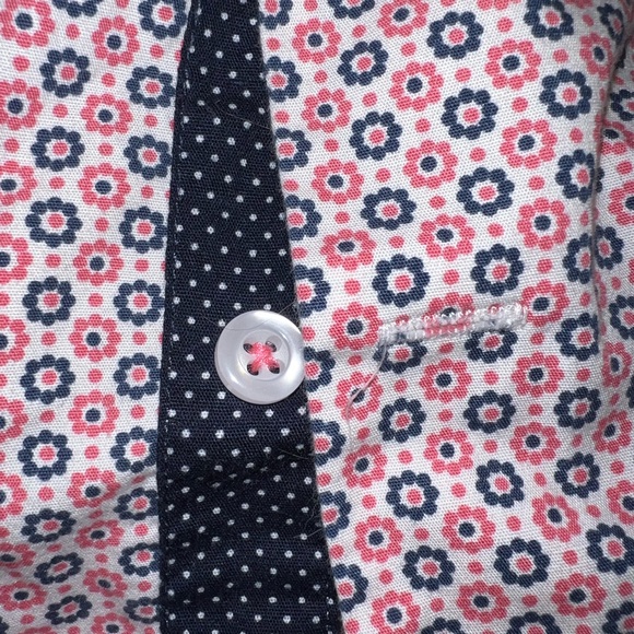 Soul Of London Ditzy Flower Button Up - Picture 9 of 12